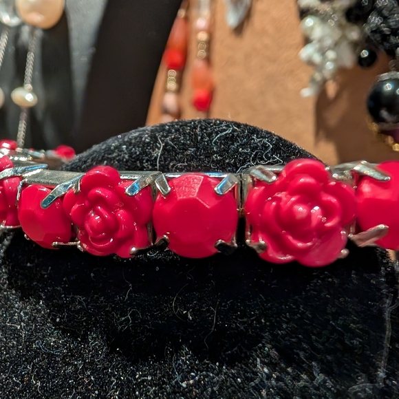 Pink Rose Floral Bracelet - Picture 3 of 5